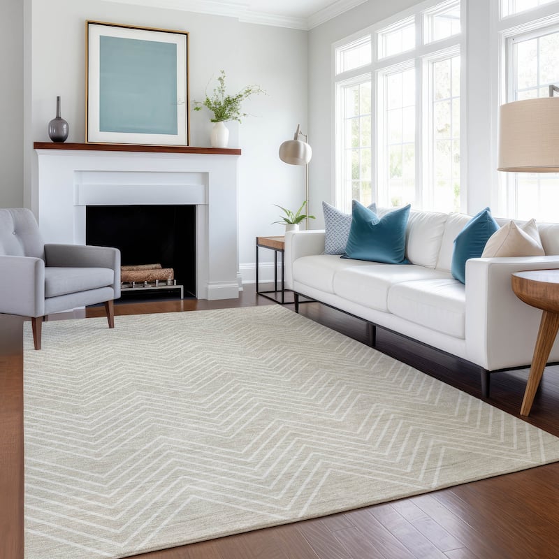 Machine Washable Indoor/ Outdoor Modern Chevron Chantille Rug