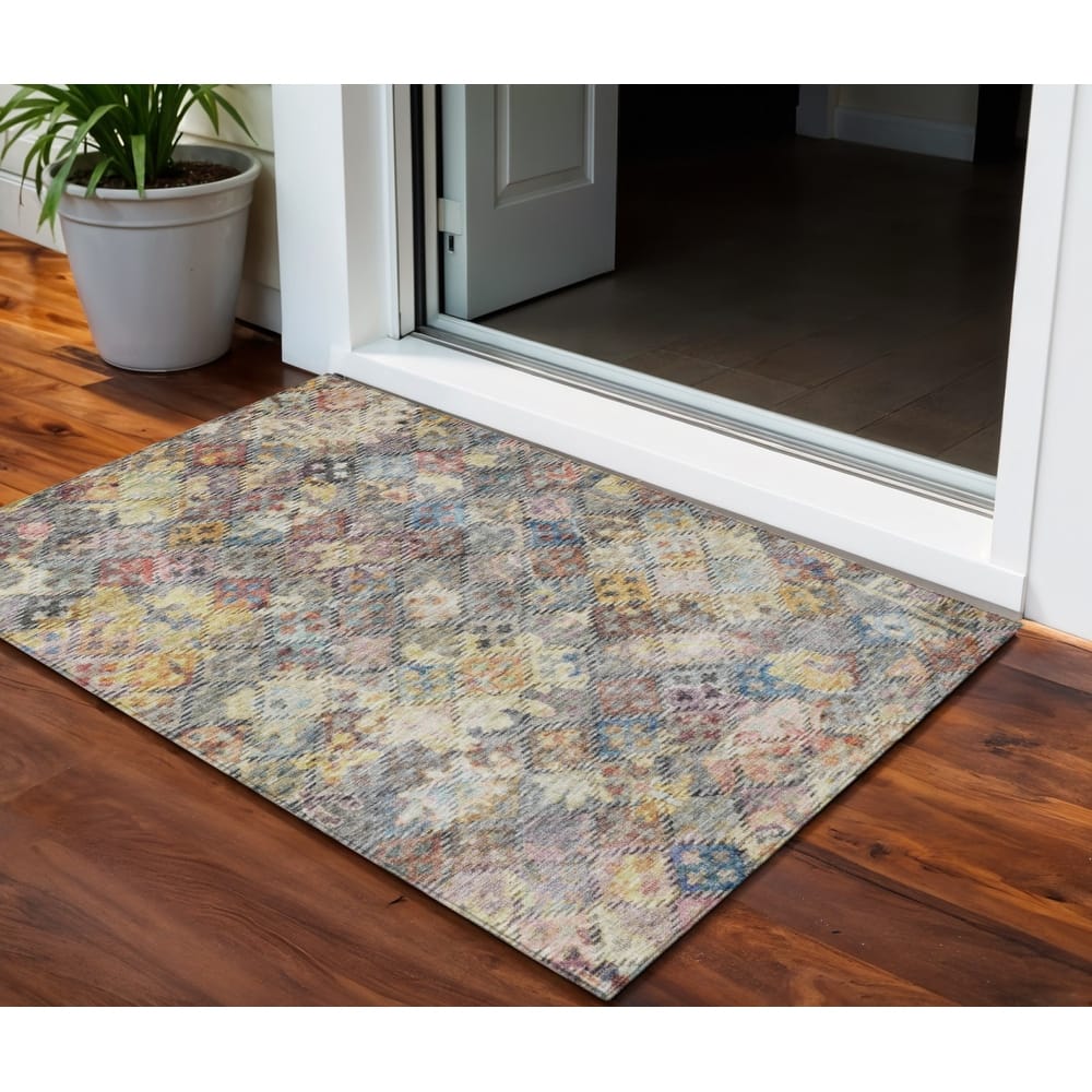 HomeRoots Floral Traditional Rectangle Outdoor Rug