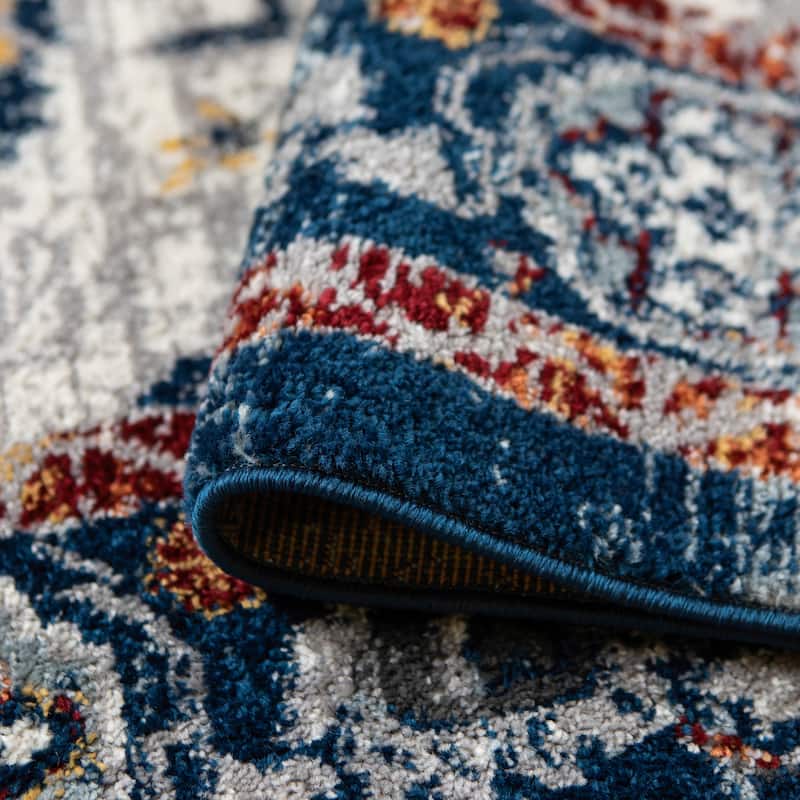 Alvia Xyryl Floral Area Rug