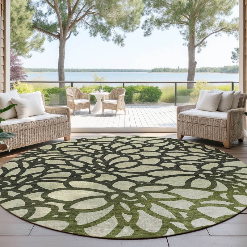 Machine Washable Indoor/ Outdoor Floral Craze Chantille Rug - Aloe - 8' x 8'