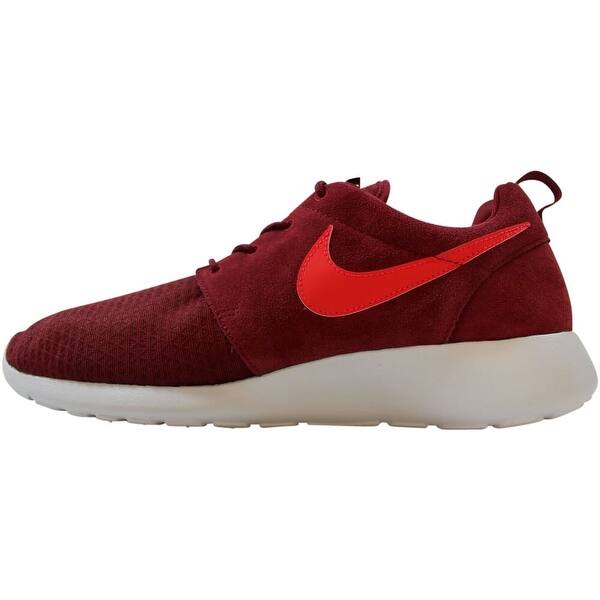 Shop Nike Rosherun Winter Team Red Action Red Pure Platinum 685286