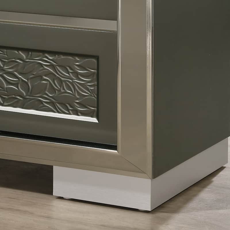 Furniture of America Iralles Modern 3-Piece Dark Grey Wood Queen Platform Bedroom Set with LED Light