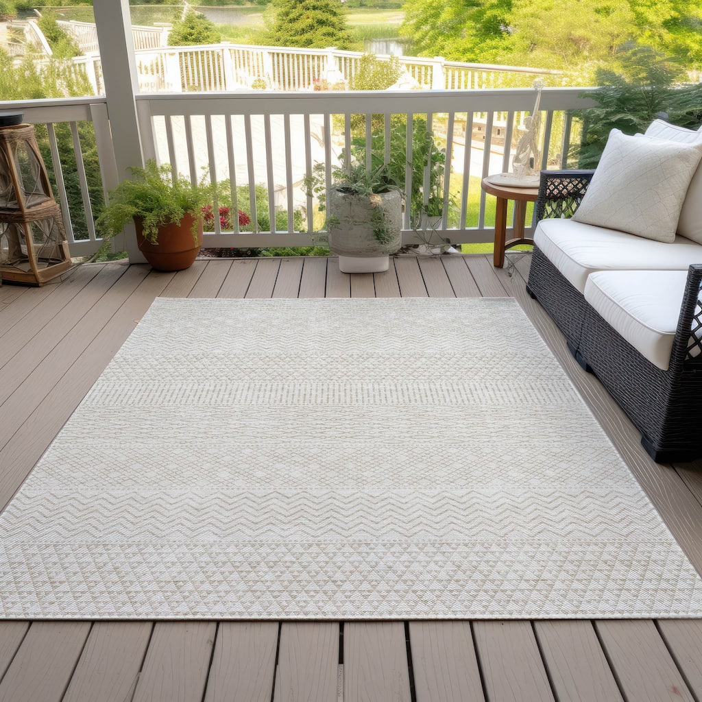 Machine Washable Indoor/ Outdoor Modern Stripes Chantille Rug