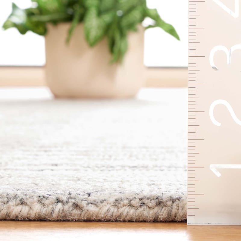 SAFAVIEH Handmade Abstract Damhnait Contemporary Wool Rug - 3' x 5' - Silver/Ivory - Rectangle