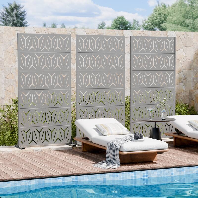 Dovelina Outdoor Freestanding Metal Privacy Screen Decorative Garden Fence (Set of 2)