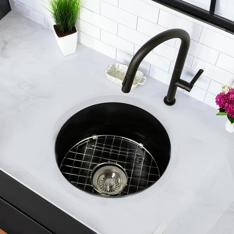 Highpoint Collection 17.5-inch Fireclay Butler's Bar Sink with Accessories - 17.5" Diameter