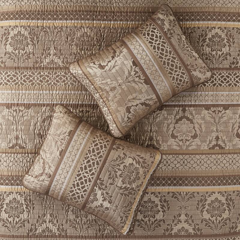 GDF Studio - Bellagio 6-Piece Reversible Jacquard Quilt Set with Decorative Pillows