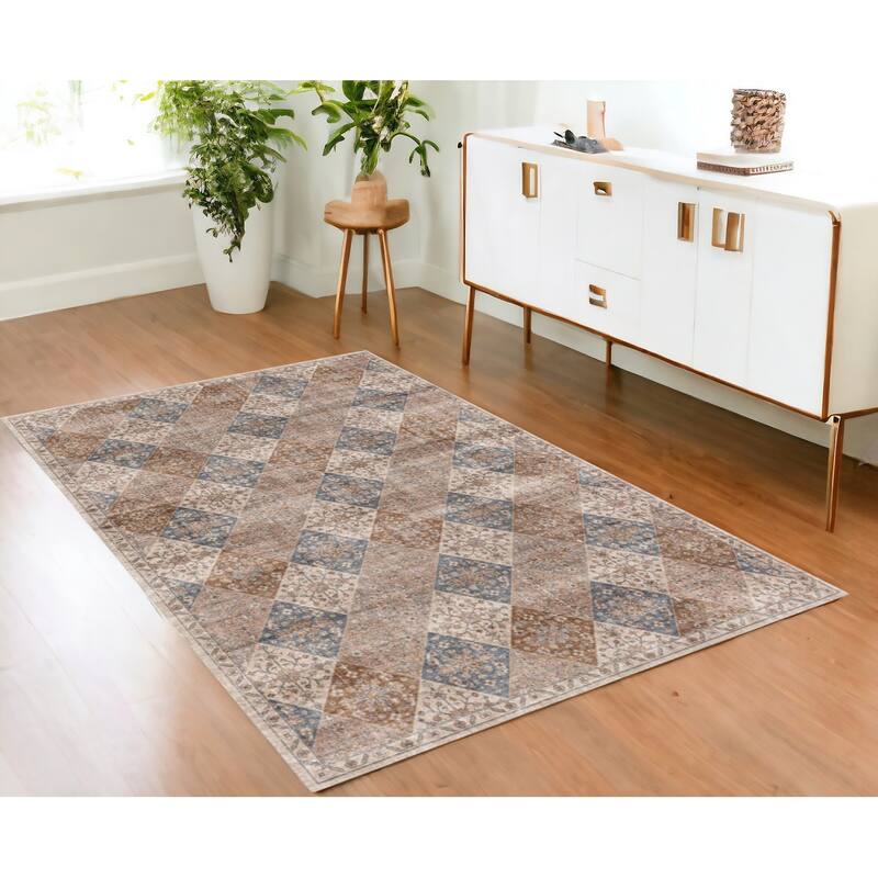 Qovav Distressed Floral Traditional Stain Resistant Woven Durable Area Rug By HomeRoots - 4' X 6' - Natural/Criss Cross - Rectangle