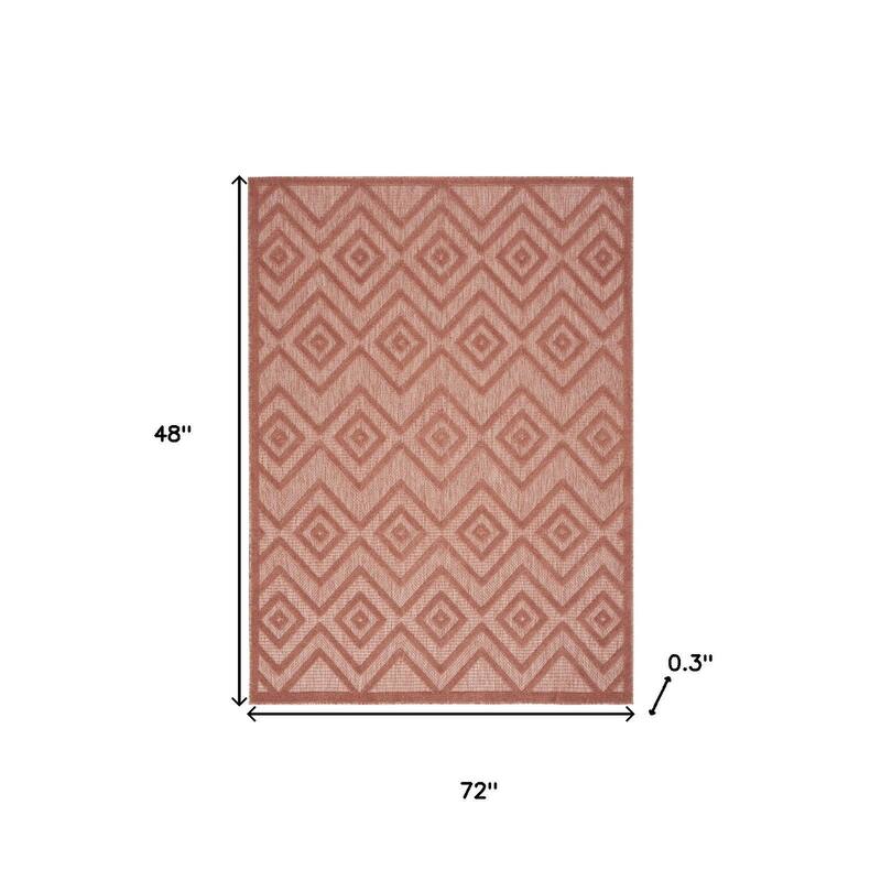 HomeRoots Contemporary Rectangle Outdoor Rug - 4' X 6'