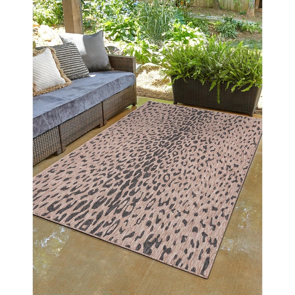 Outdoor Gallery Collection Area Rug