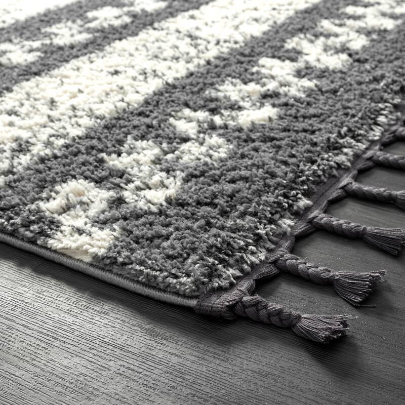 Abani Willow WIL210A Contemporary Grey and Ivory Geometric Shag Area Rug