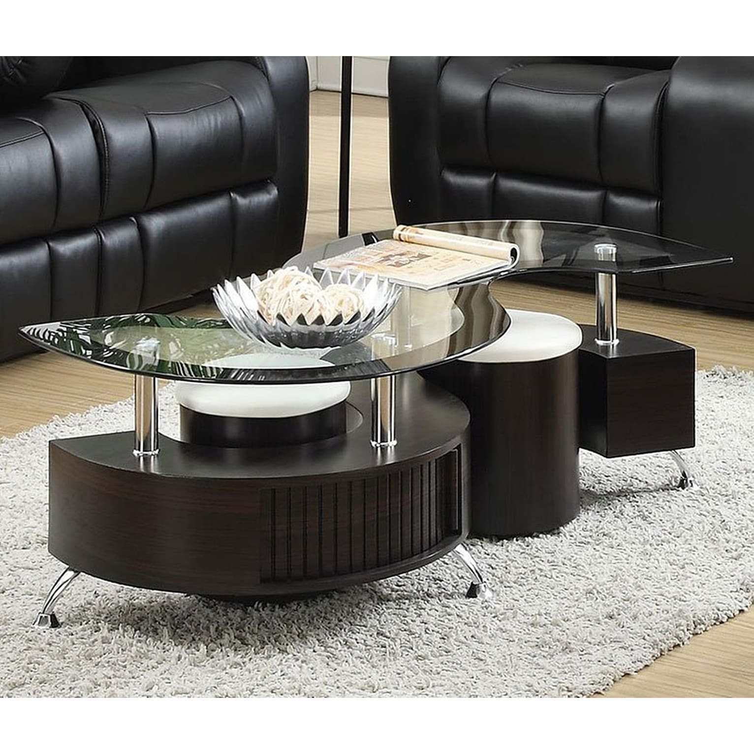 Coffee table store with nesting seats