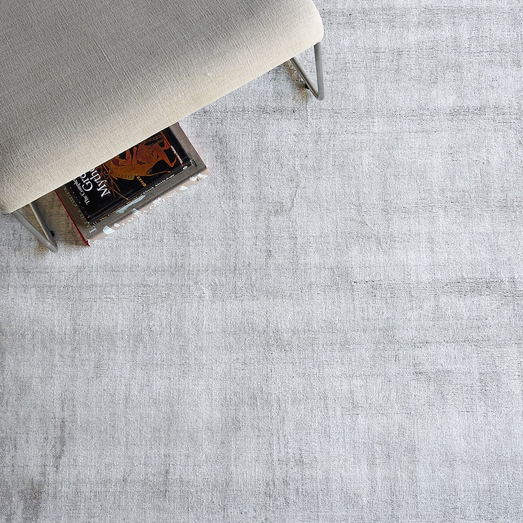 EXQUISITE RUGS Cloud Hand-loomed Wool/Bamboo Silk Ivory/Beige Area Rug.