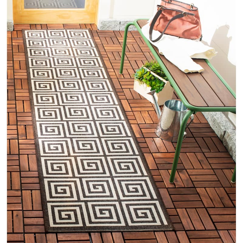SAFAVIEH Beach House Anarsija Indoor/ Outdoor Waterproof Patio Backyard Rug
