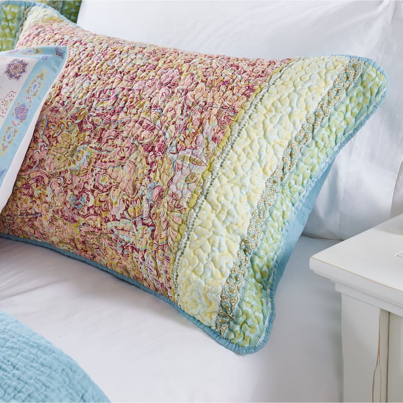 Barefoot Bungalow Palisades Pastel Quilt and Pillow Sham Set