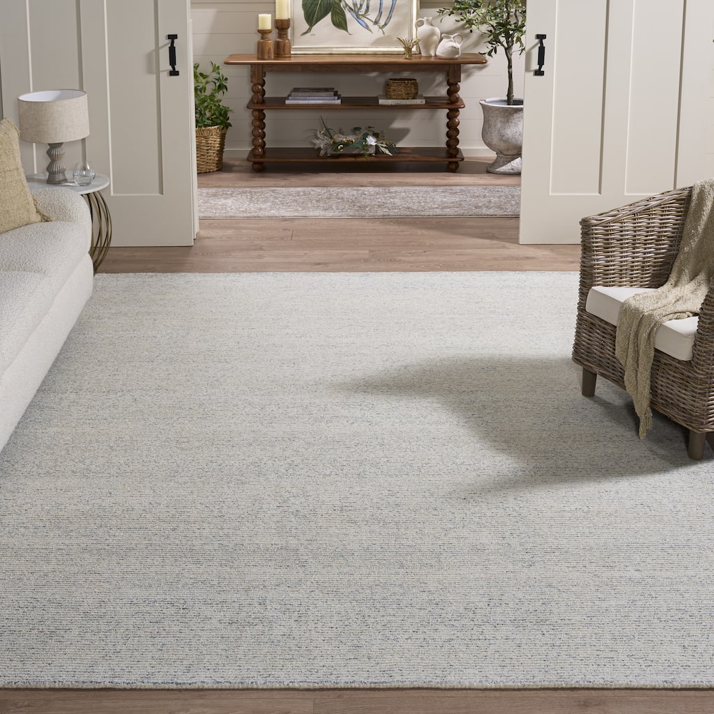 SAFAVIEH Handmade Ebony Niovi Wool Blend Rug