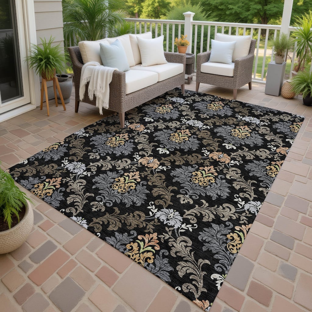Machine Washable Indoor/ Outdoor Damask Patna Chantille Rug