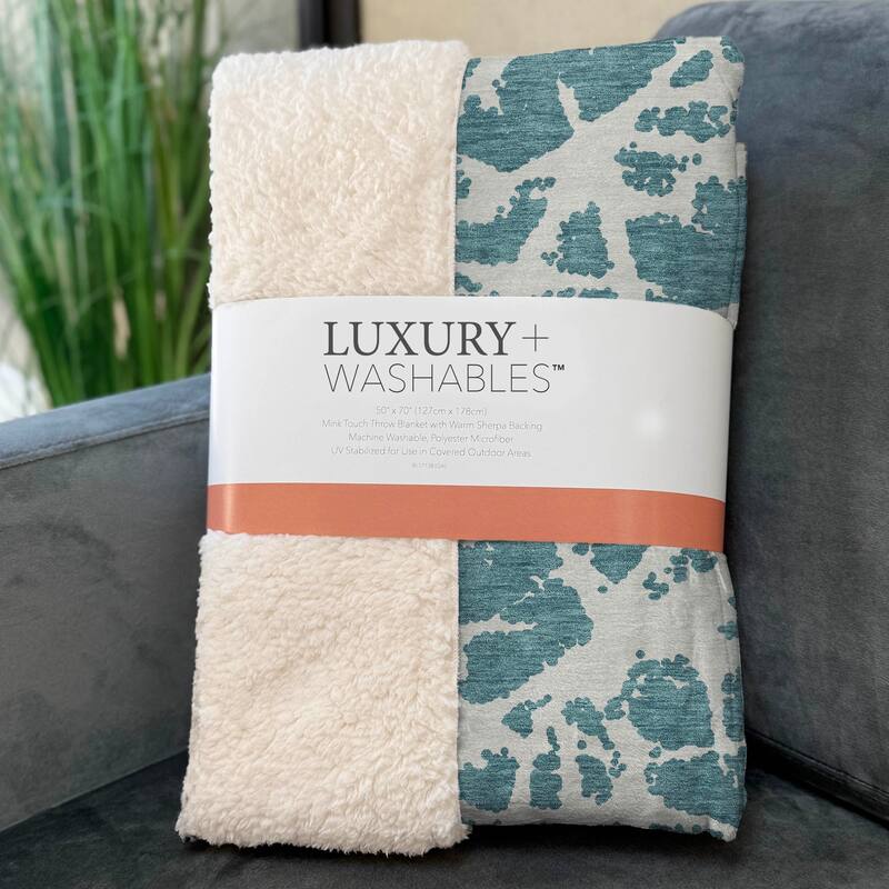 Premium Machine Washable Sherpa Casual Contemporary Throw Blanket