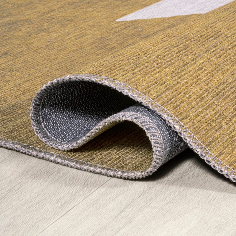 JONATHAN Y Adriel Solid Low-Pile Machine Washable Area Rug