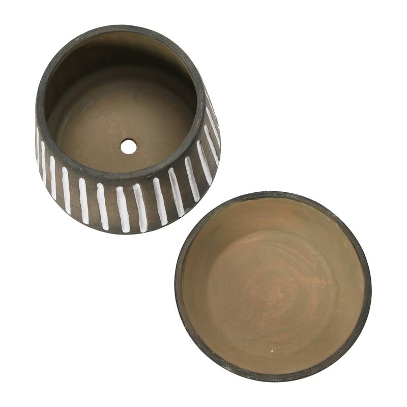 S/2 Terra cotta Pots w Saucers