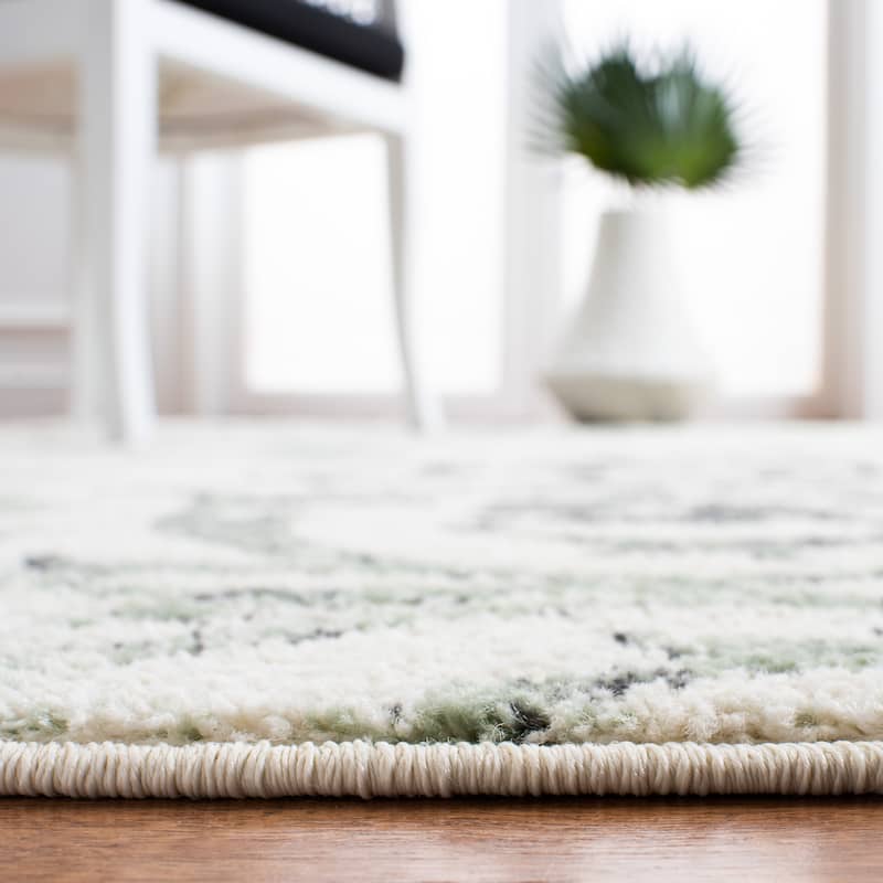SAFAVIEH, Adirondack Rena Damask Floral Distressed Rug