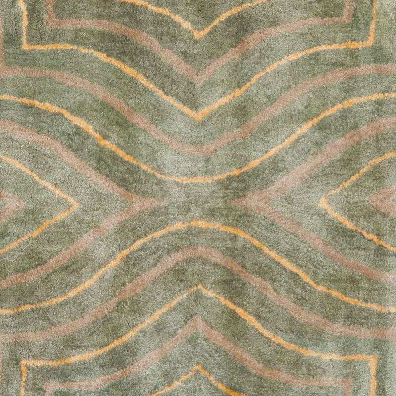 SAFAVIEH Handmade Soho Nedaa N.Z. Wool Rug
