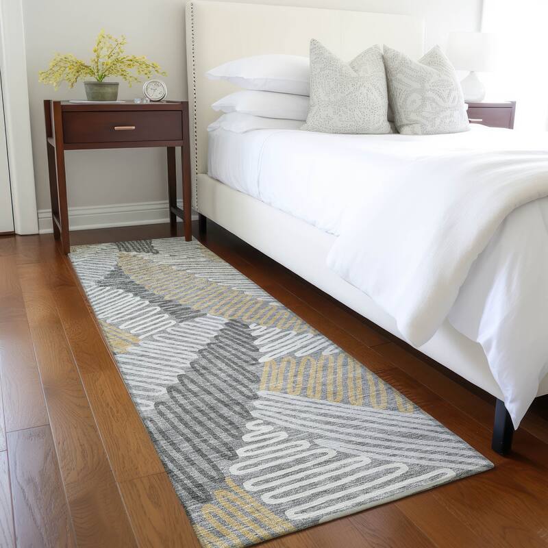 Machine Washable Indoor/ Outdoor Chantille Contemporary Squiggles Rug