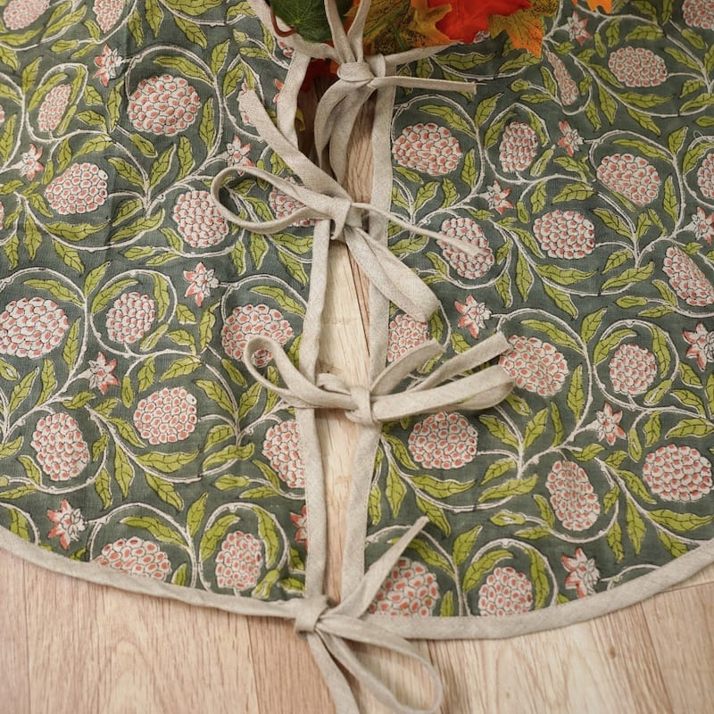Fabdivine Hand Block Floral Soft Pure Linen Fabric Home Décor Christmas Tree Skrit - 48" - Meraki- Grey, Green, Rust - Rustic/Modern & Contemporary/Farmhouse