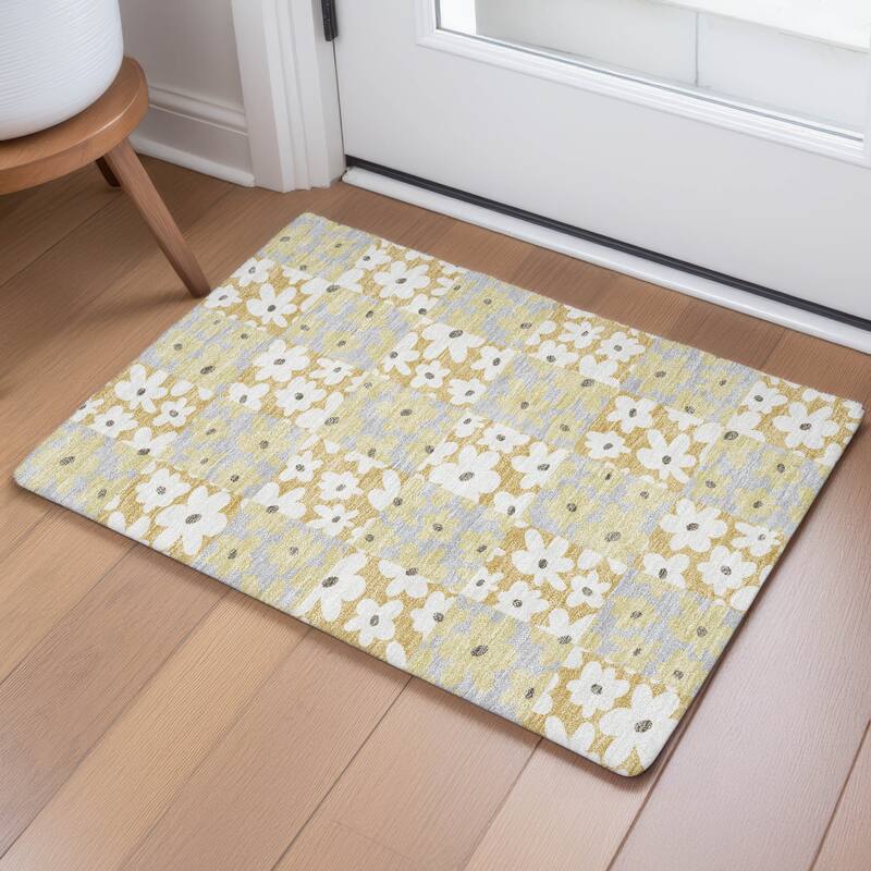 Machine Washable Indoor/ Outdoor Floral Krissy Chantille Rug