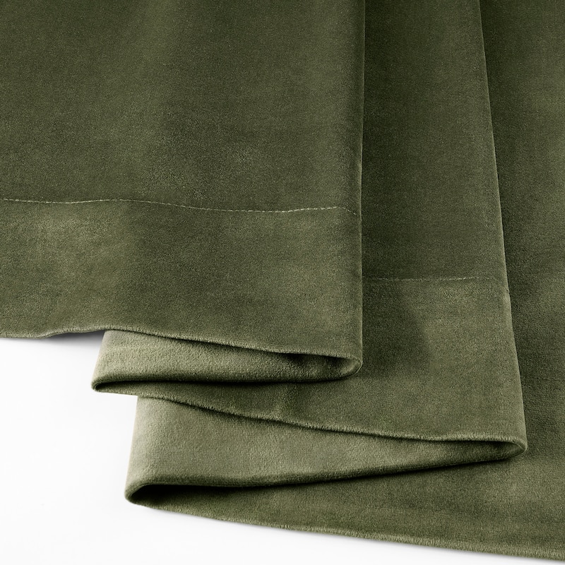 Exclusive Fabrics Signature Hunter Green Velvet Blackout Curtain (1 Panel)