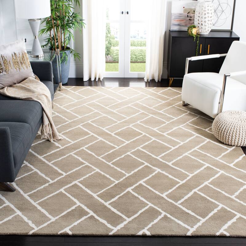 SAFAVIEH Handmade Chatham Ashely Modern Wool Rug - 6' x 9' - Beige/Ivory