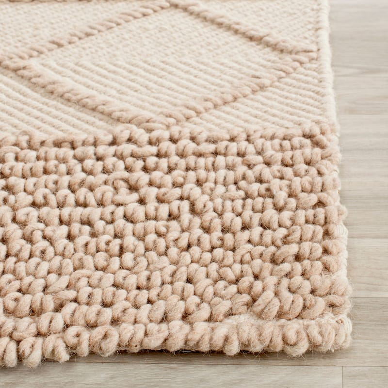 SAFAVIEH Handmade Natura Walfrieda Wool Rug