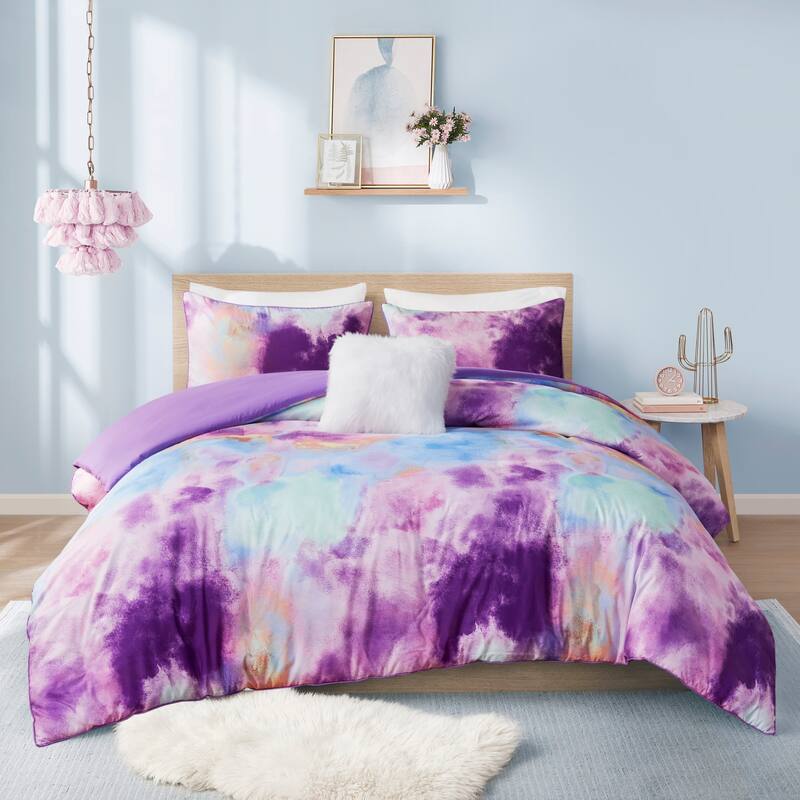 Intelligent Design Karissa Watercolor Tie Dye Printed Duvet Cover Set with Throw Pillow