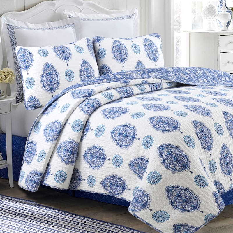 Cozy Line Hittle 3 Piece Cotton Reversible Quilt Bedding Set - Blue/White - Queen