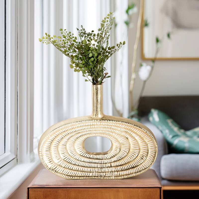 Sagebrook Home Aluminum Vase - Elevate Your Decor With Elegance & Style - Gold - 16" x 3" x 12"