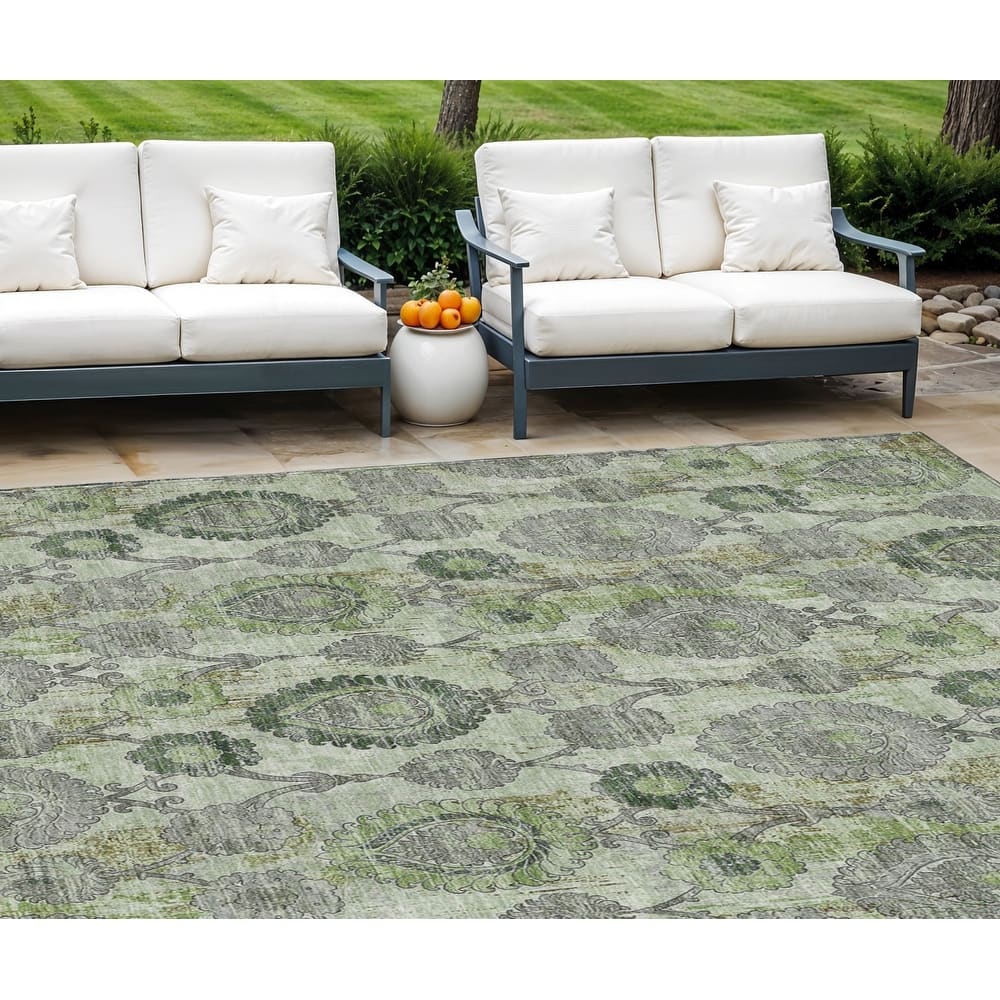 HomeRoots Damask Transitional Rectangle Outdoor Rug