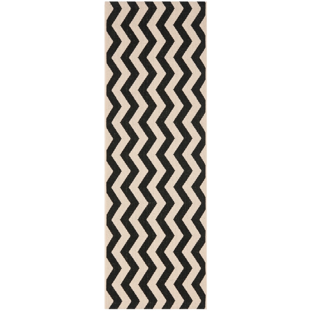 SAFAVIEH Courtyard Morganne Chevron Indoor/ Outdoor Waterproof Patio Backyard