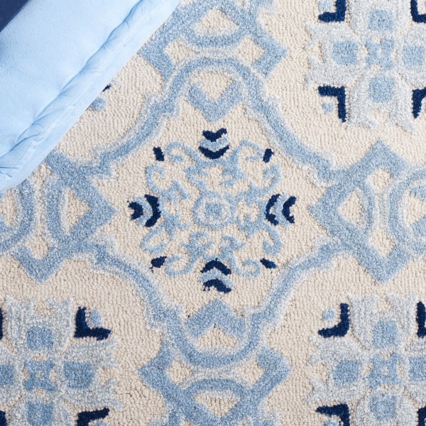 Safavieh Tappeto Rotondo In Lana E Viscosa Fatto A Mano - Collezione Bella, 152 Cm Diametro (Blu E Avorio)