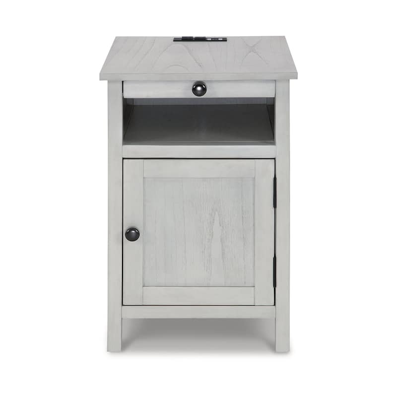 Signature Design by Ashley Treytown Chairside End Table - 16"W x 24"D x 24"H