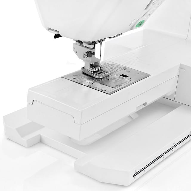 Janome Memory Craft Horizon 8200 QCP Special Edition Computerized