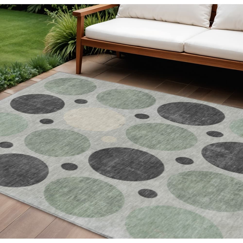 HomeRoots Geometric Transitional Rectangle Outdoor Rug
