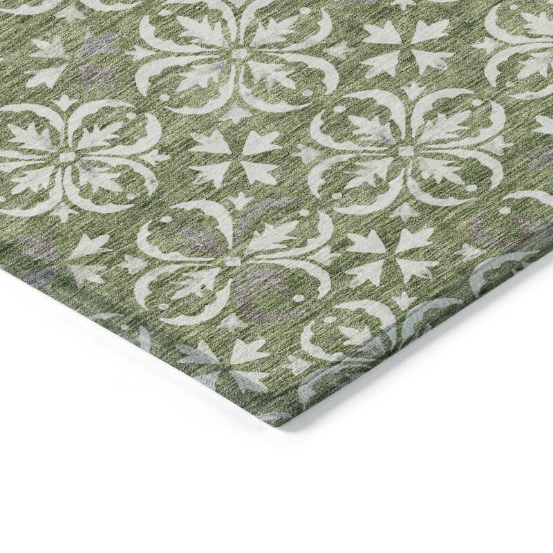 HomeRoots Floral Transitional Rectangle Outdoor Rug