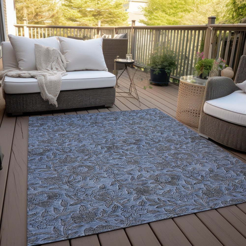 Machine Washable Indoor/ Outdoor Chantille Floral Rug