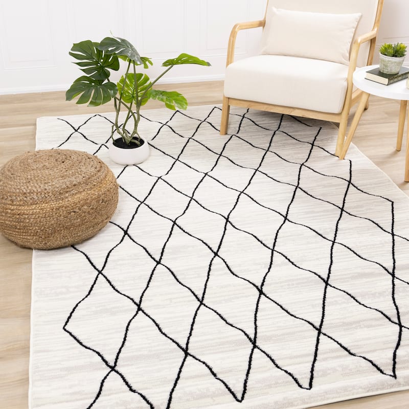 Madrid Collection - Cream/Black Trellis Lines Rug