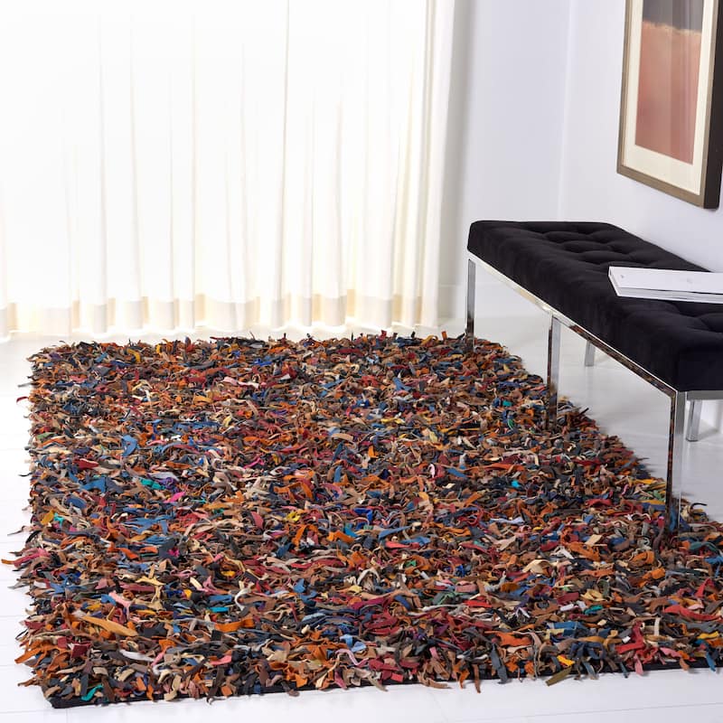 SAFAVIEH Handmade Leather Shag Carlijn Modern Leather Rug