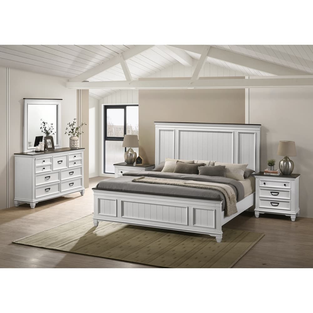 Roundhill Furniture Clelane Wood Bedroom Set with Bed, Dresser, Mirror, and Two Nightstands