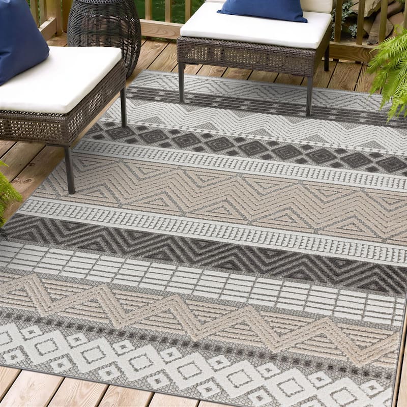 Artificial Solid Grass Indoor Outdoor Area Rug - 6' 6" x 9'