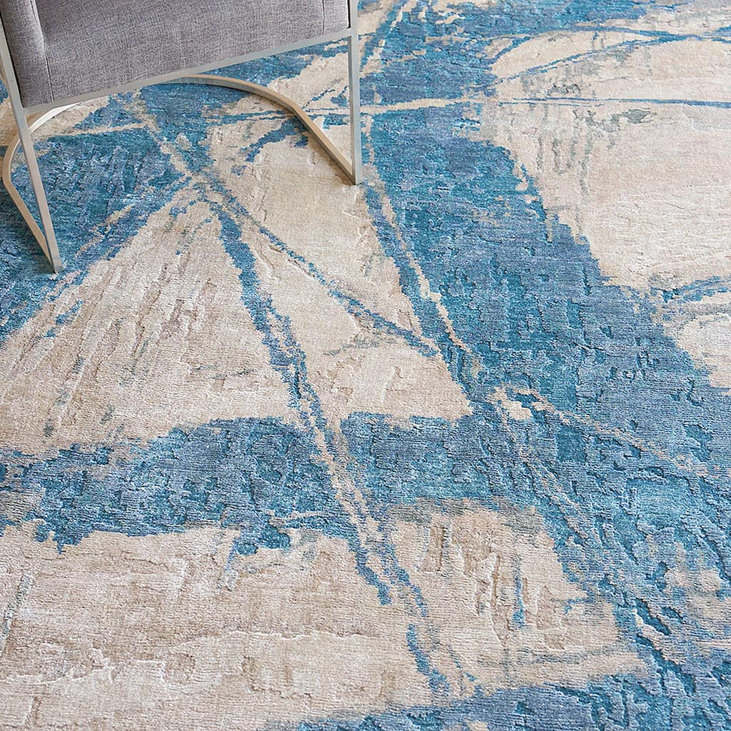 EXQUISITE RUGS Floor Art Hand-knotted Bamboo Silk Ivory/Light Blue Area Rug.