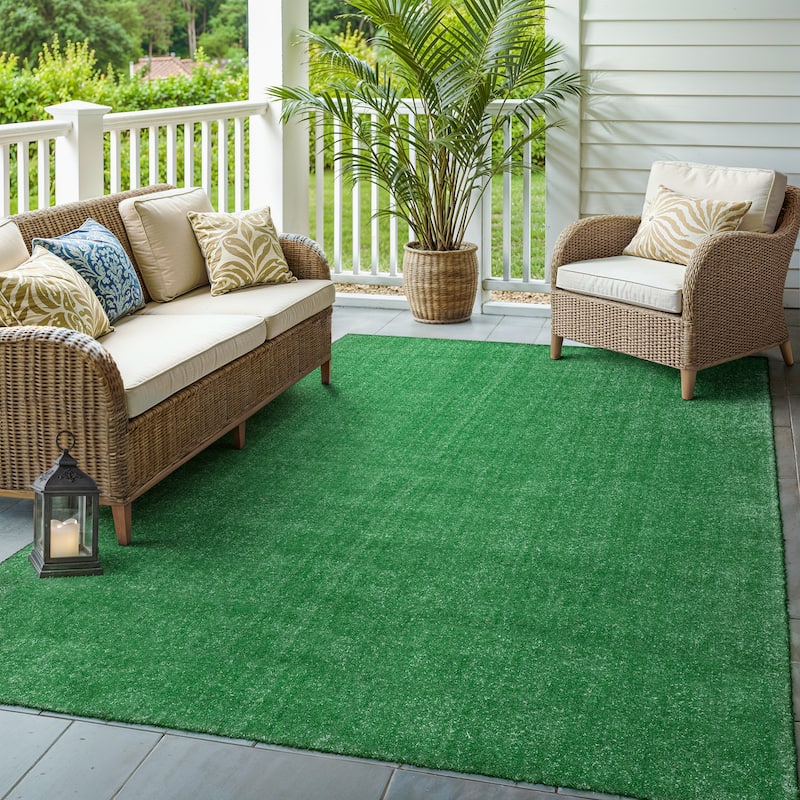 Soliel Indoor/Outdoor Waterproof Artificial Turf Grass Rugs - 6' x 8' - Rectangle