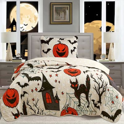 Twin/Full Size Halloween Themed Quilt Bedspread Set Pumpkins, Black Cats, Bats, Haunted Houses ME503
